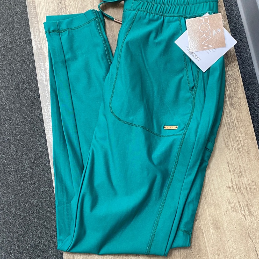 Cherokee form scrub Pants